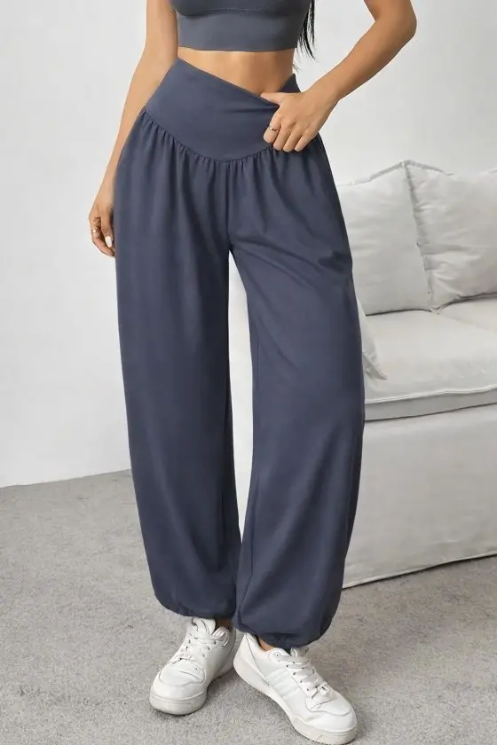 Kadın Yüksek Bel Büzgülü Cepli Geniş Kesim Viskon Iki Iplik Pantolon-1 Kadın Yüksek Bel Büzgülü Cepli Geniş Kesim Viskon Iki Iplik Pantolon-1