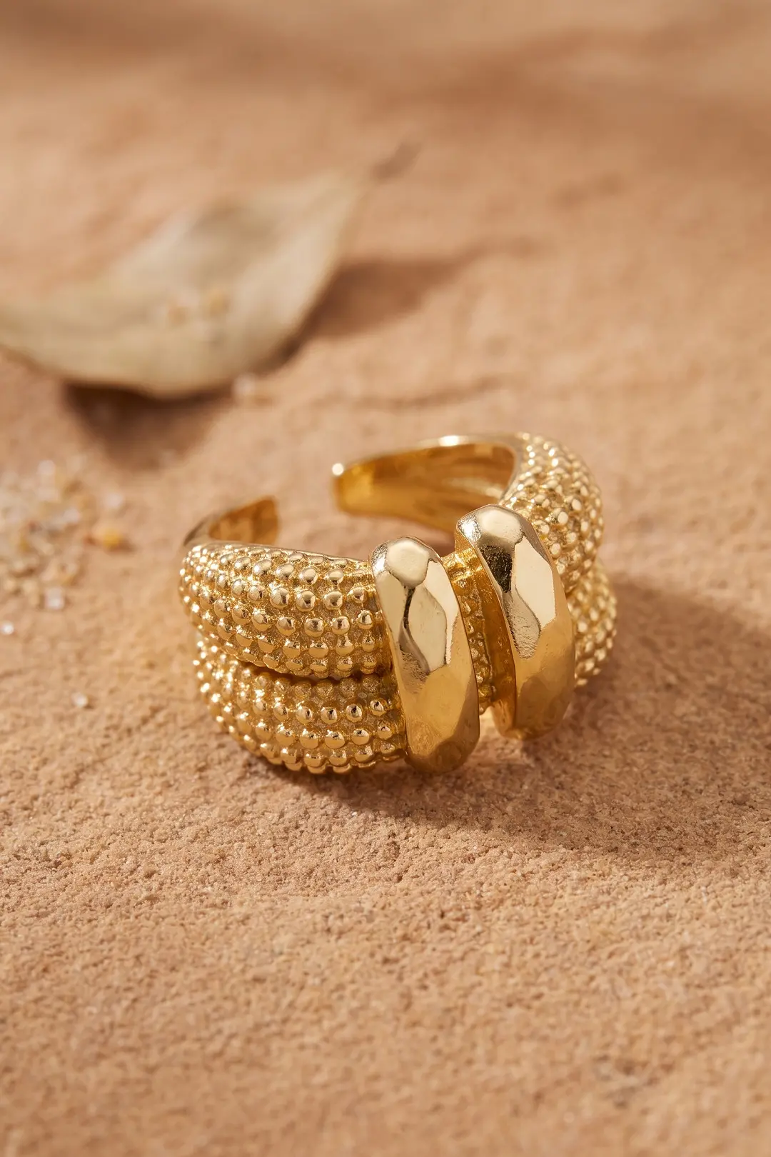 Granül Dokulu Çift Sıra Ayarlanabilir Gold Renk Yüzük TJ-BYK4220
