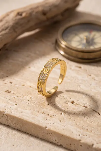 Vida ve Zirkon Taş Detaylı Gold Çelik Yüzük TJ-BYK4232