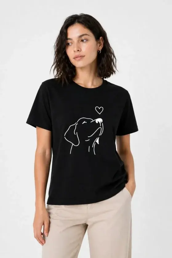 Köpek Figürlü Minimal Baskılı Tişört Kısa Kol Yazlık T-Shirt - Siyah-1 Köpek Figürlü Minimal Baskılı Tişört Kısa Kol Yazlık T-Shirt - Siyah-1