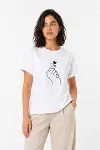 Kore Parmak Kalp Aşk Temalı Minimal Baskılı Tişört Yazlık Kısa Kol T-Shirt  - Beyaz-4