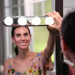 Kablosuz Parlak Banyo Stüdyo Makyaj Aynası Işığı Pilli Vantuzlu Taşınabilir 4 Led Ampul (4745)-1