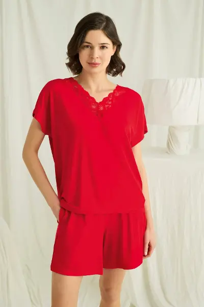 Kısa Kollu Dantelli V Yaka Şort Pijama Takımı