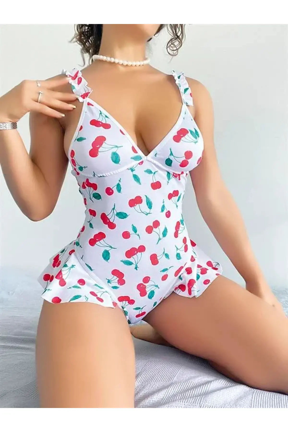Vişne Desenli Body