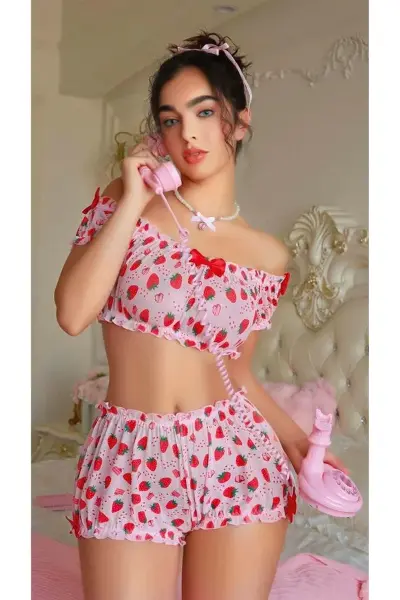 Pembe Çilek Desenli Şortlu Sütyen Takımı