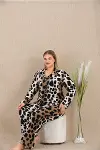 Büyük Beden Siyah Benekli Düğmeli Uzun Kol Viskon Pijama Takımı-1