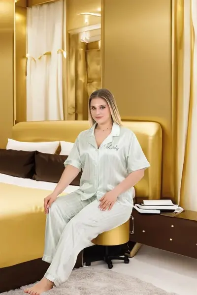 Büyük Beden Şık Tasarım Mint Yeşil Çizgili Düğmeli Kısa Kol Lüx Saten Pijama Takımı