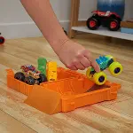 HXT04 Hot Wheels Monster Trucks Taşınabilir Oyun Seti-4