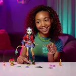 HYV58 Monster High Jinafire Long-5