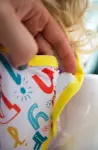 BabyJem Baskılı BLW Kollu Önlük 784 Harf Desen-4