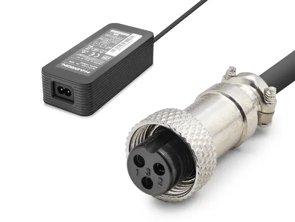 Scooter Adaptörü 42V 2A 84W 3 Pin 9 Mm Siyah HD8888