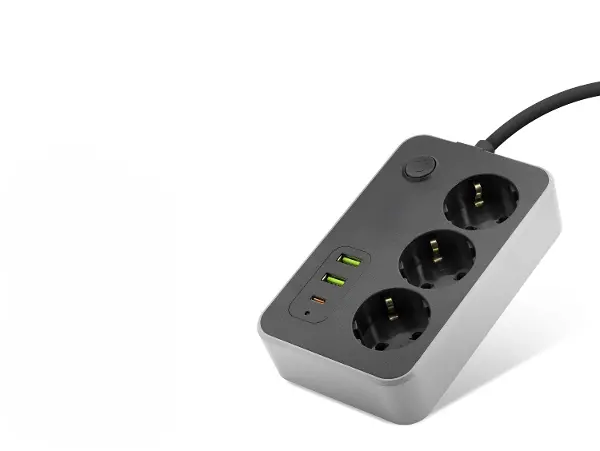 Topraklı Termal Akım Korumalı Uzatma Kablosu Anahtarlı 3 Priz 2 Usb 1 Type-c 2 M Siyah SH4626