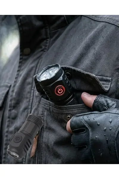 Cep Boy El Feneri Şarjlı Kompakt Tasarım ve Çok Amaçlı Kullanım