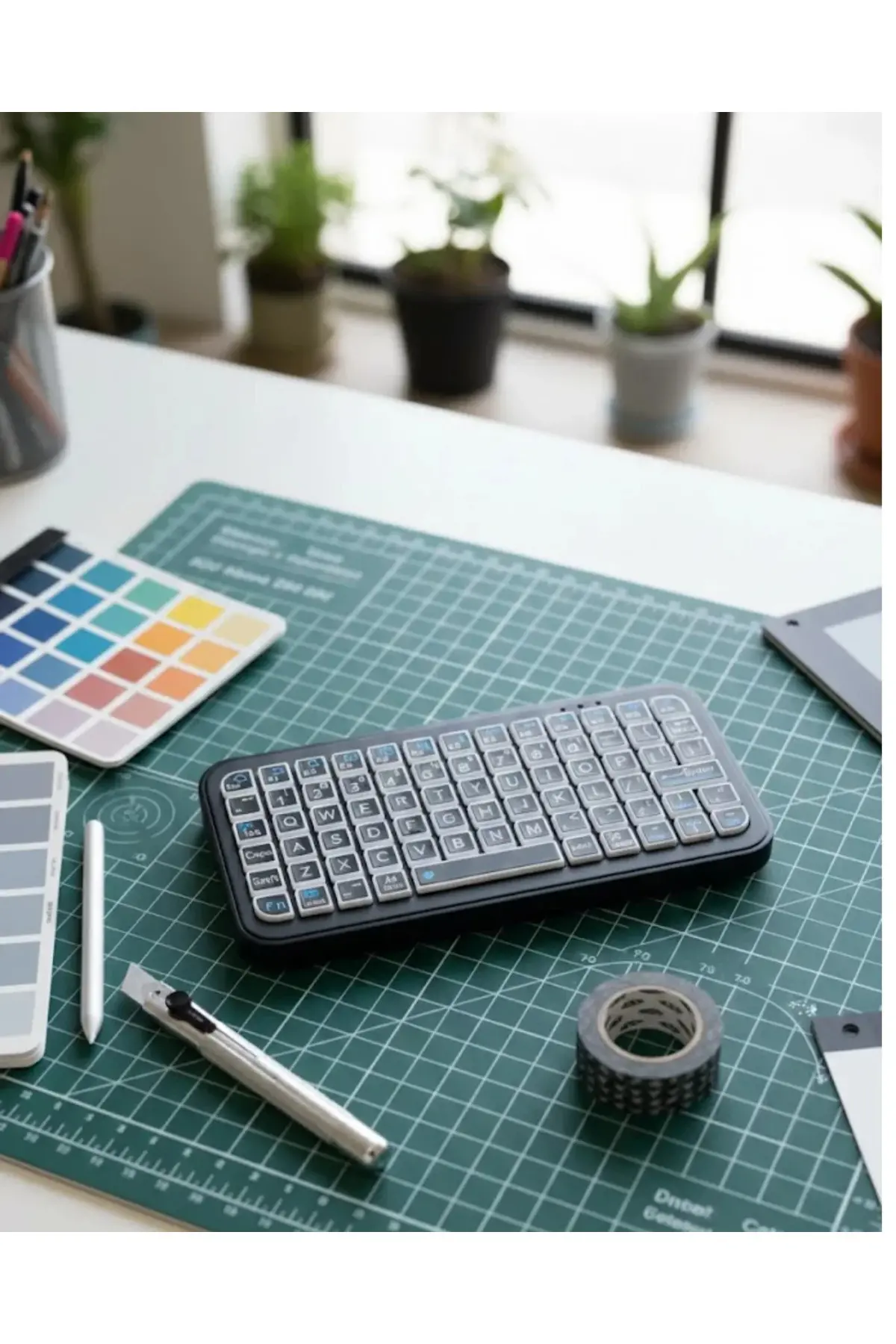Şarjlı Kablosuz Mini RGB Klavye Uzun Pil Ömürlü