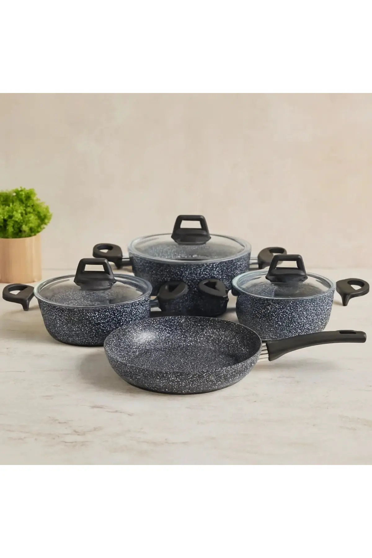 7 Parça Granit Tencere ve Tava Seti (20-24cm Derin, 27cm Cam Kapak, 26cm Tava)