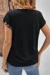 Kadın Kısa Kollu V Yakalı önden Düğmeli Leopar Desen Detaylı Viskon Bluz-3