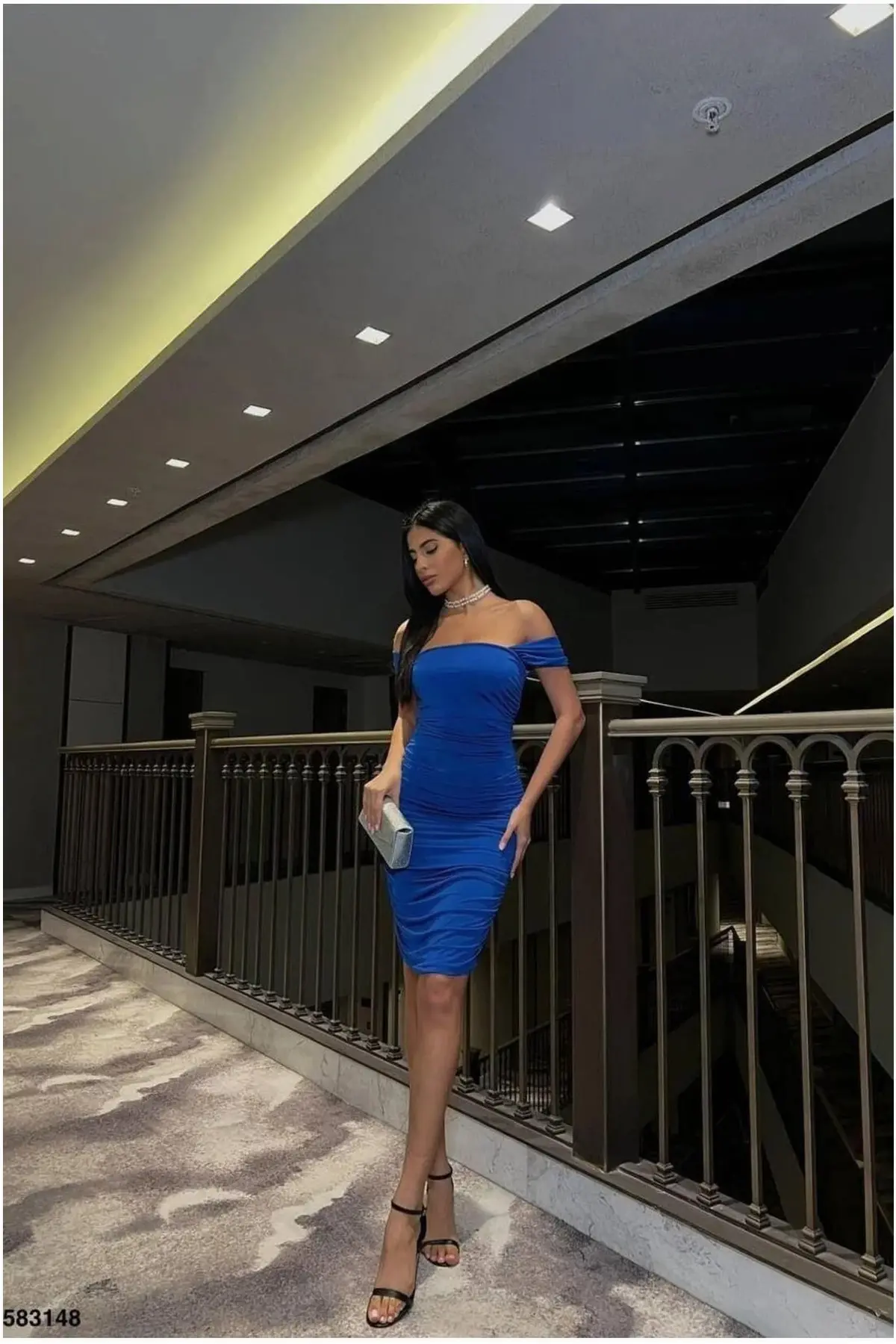 Kadın Modern Stil Esnek Sandy Kumaş Straplez Abiye Elbise