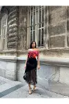 Kadın Şık Tasarım Kayık Yaka Omzu Açık Desenli Crop Bluz-3