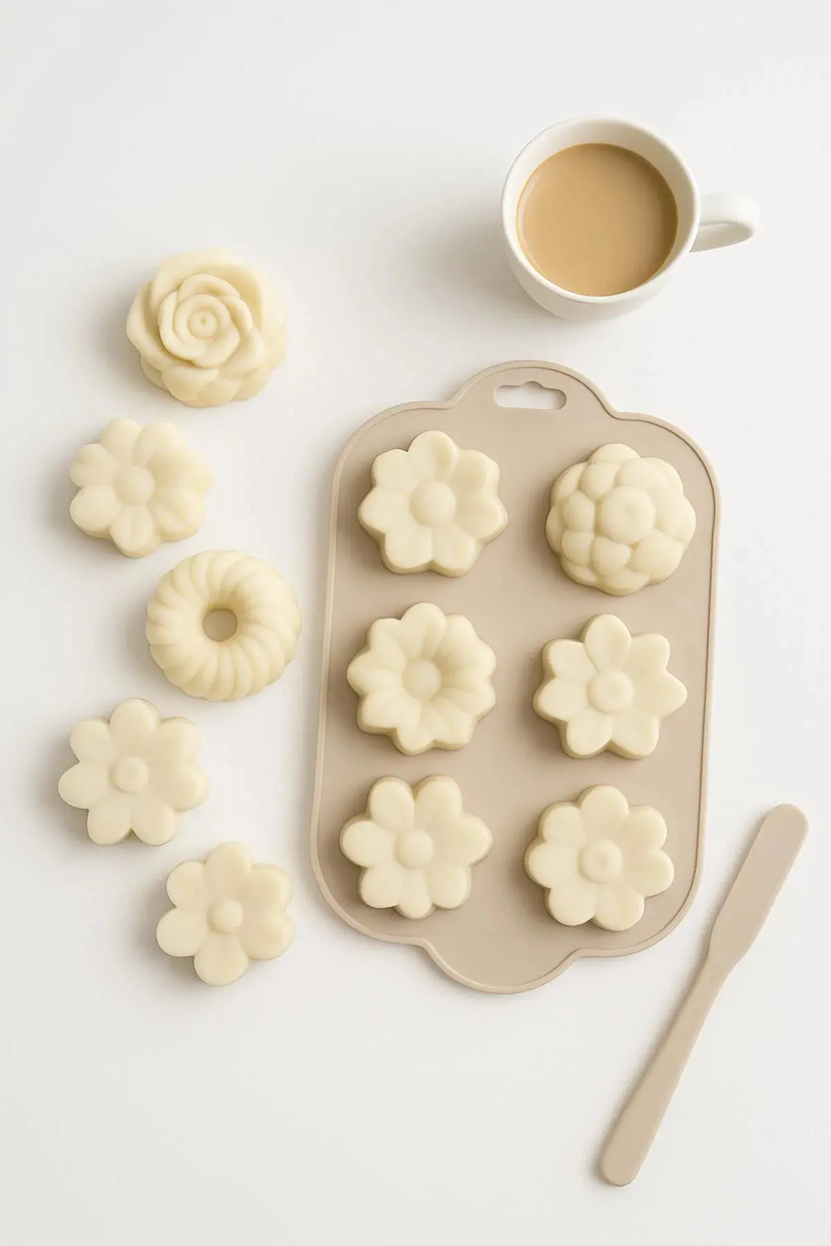 Silikon Kek ve Çikolata Kalıbı 6’lı Krem Renk Pasta Tatlı Muffin Kalıbı