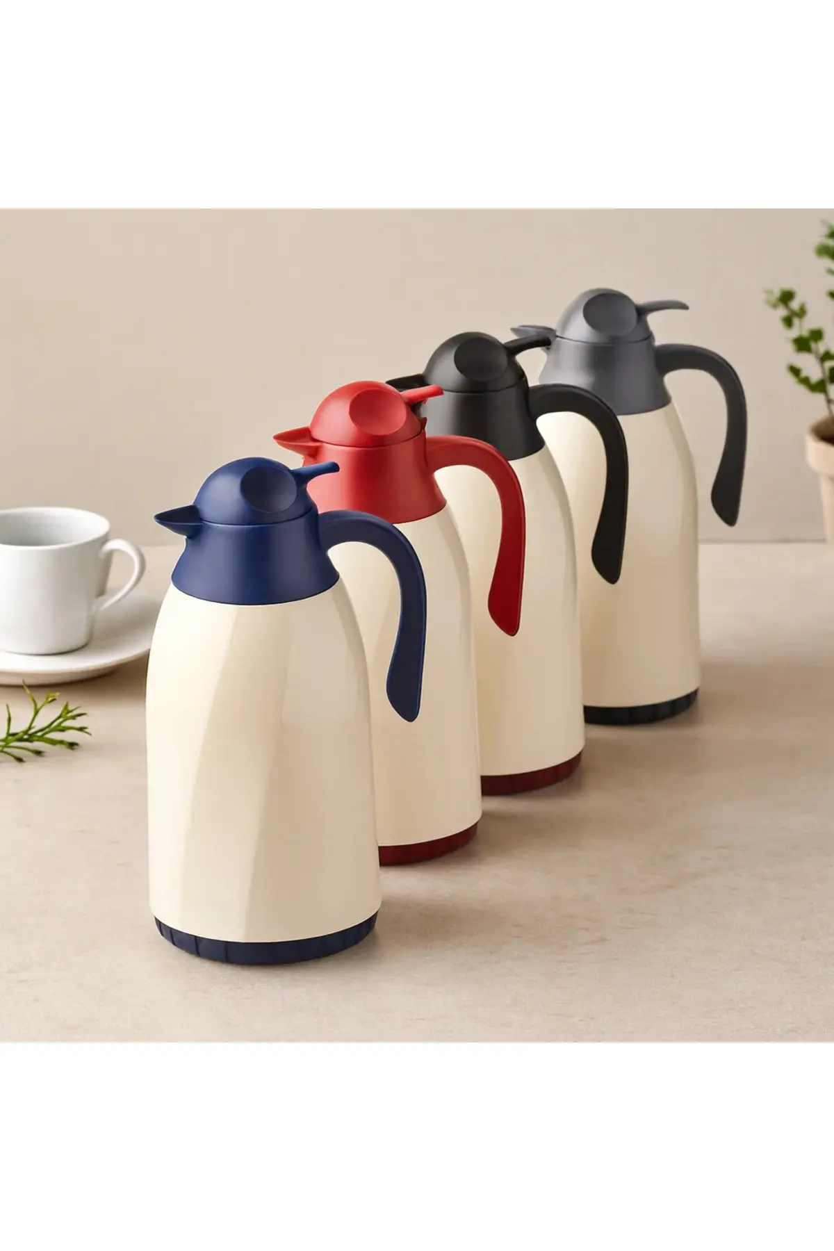 1.3L Cam Hazneli Retro Plastik Termos
