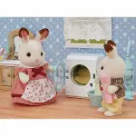 5445 Sylvanian Families Çamaşır Makinesi ve Süpürge +3 yaş figür dahil değil-3