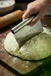 Paslanmaz Çelik Ölçü Rehberli Hamur Kesici & Hamur Şekillendirici Spatula (11x14 cm)-1