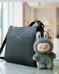 Dekoratif Yumuşak Labubu Peluş Figür – Koleksiyonluk ve Çocuklara Uygun Hediye 20 cm-1