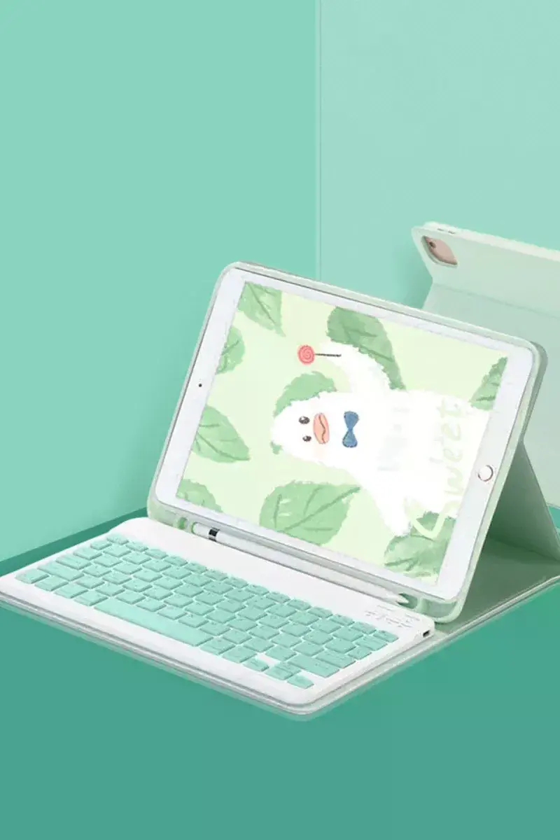 Apple iPad Pro 11 (2022) Kılıf KC01 Smart Klavyeli Tablet Kılıfı - Açık Yeşil