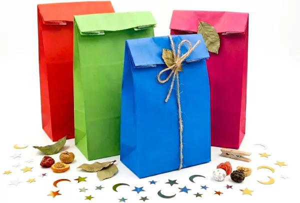 15x29 Renk Şöleni Mix Kese Kağıdı Seti – 4 Renk Karışık 12’li Paket | Kalın, Dayanıklı Hediye Paketl