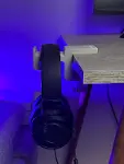 Premium Beyaz Masa Kenarı Kulaklık Standı – Polardock Edition | Kaydırmaz Keçeli, Ergonomik ve Güçle-5