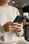 [CARBONHOLDER] iPhone 17 ile uyumlu Standlı Manyetik Özellikli Premium Carbon Yüzey Telefon Kılıfı-5