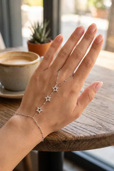 Gümüş Renk Pirinç Zirkon Taşlı Yıldız Model Şahmeran TJ-SN819