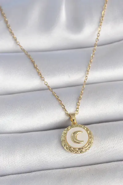 316L Çelik Gold Renk Zincir Beyaz Mineli Hilal İşlemeli Madalyon Model Kadın Kolye