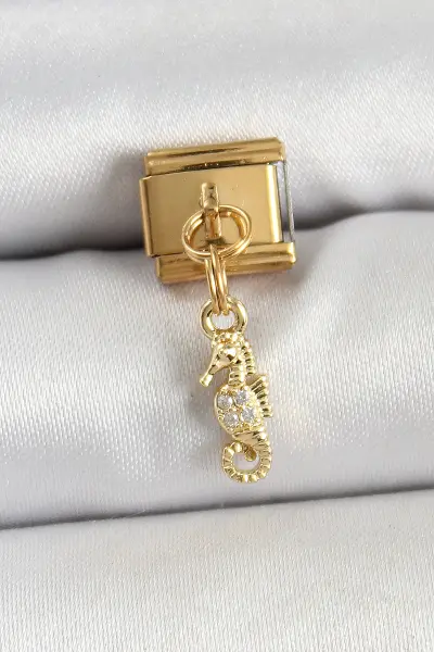 316L Çelik Sallantılı Zirkon Taşlı Deniz Atı Model Gold Renk Nomination Charm