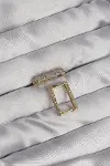 Pirinç Gold Renk Zirkon Taşlı Dikdörtgen Model Seranay Küpe-2