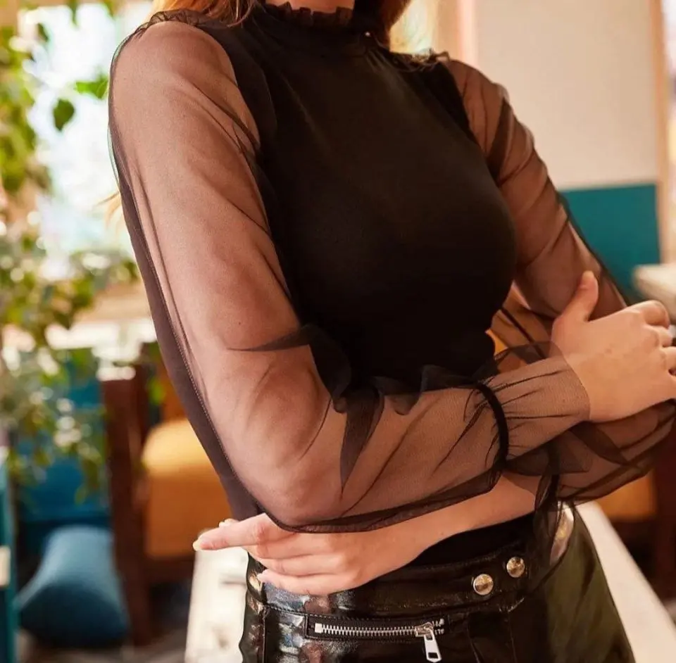 Kadın Kolları Tül Detaylı örme Krep Kumaş Bluz