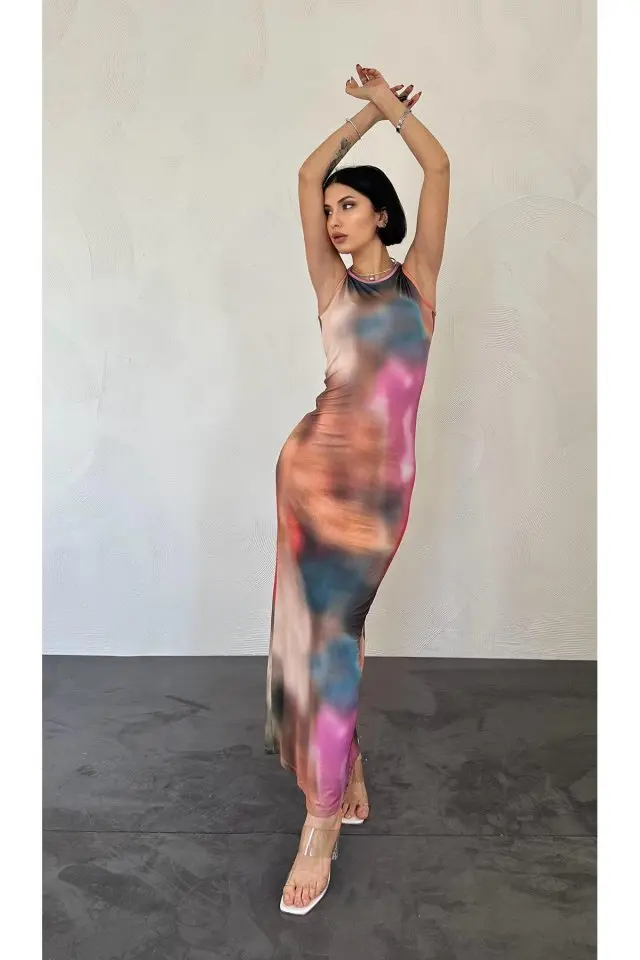 Bej Batik Desenli Elbise