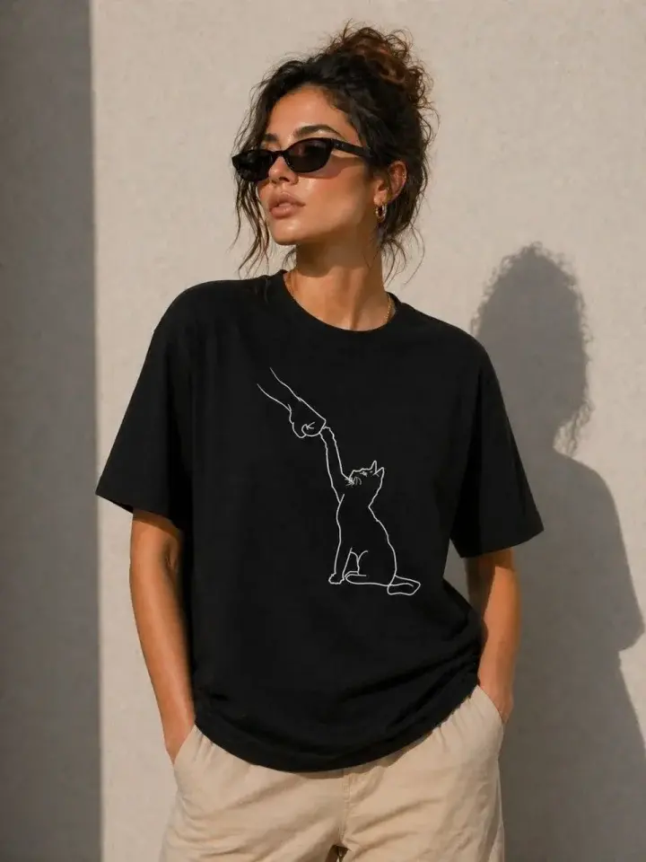 Minimal Kedi Çizim Baskılı Tişört Kısa Kol Yazlık T-Shirt - Siyah